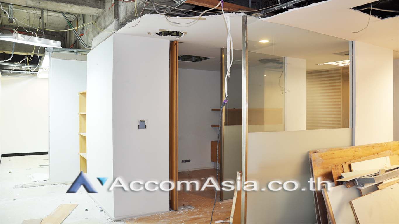 7  Office Space For Rent in Sukhumvit ,Bangkok MRT Sukhumvit - BTS Asok at Rajapark Building AA10326